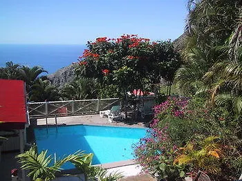 El Momo Cottages Windward Side 2*,