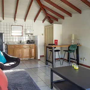 Aparthotel Talk Of The Town & - St Eustatius, Oranjestad (Sint Eustatius)